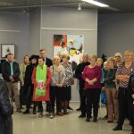 Uczestnicy wernisażu Oganesa Kazariana w Galerii Nova biblioteki