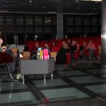 Spotkanie z autorką książek podróżniczych w sali widowiskowej biblioteki