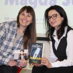 Magda Stachula podczas spotkania autorskiego w Chełmskiej Bibliotece