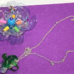 Biżuteria wykonana z materiałów z recyklingu