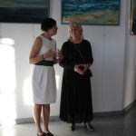 Uczestnicy wernisażu wystawy Anny Siłuch