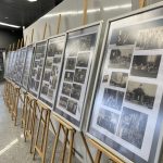 Wystawa ilustracji w galerii małej biblioteki