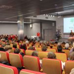 Spotkanie z Bartkiem Koziczyńskim prowadzone przez dyrektor biblioteki