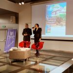 Prowadząca spotkanie oraz Adam wiesław Kulik - autor książki